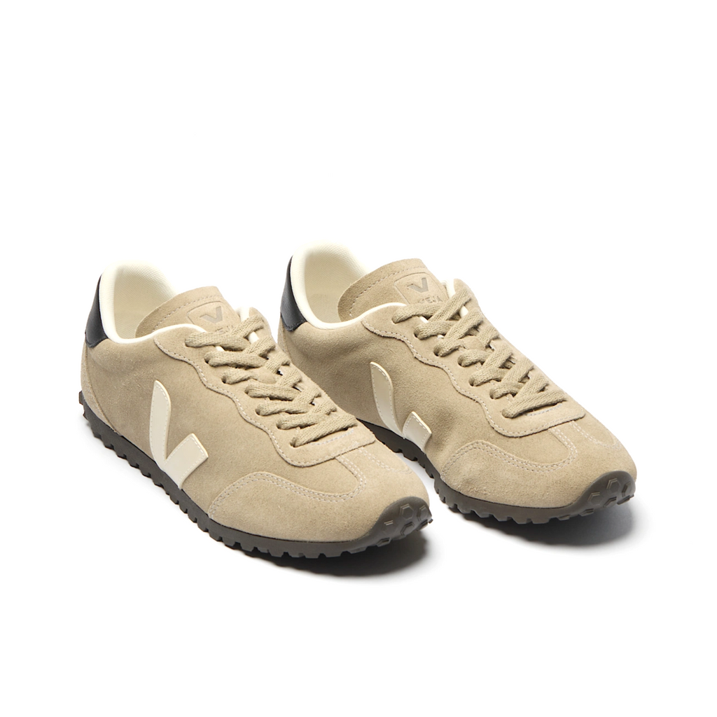VEJA GT LEATHER SNEAKER WOMEN